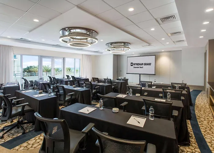Wyndham Grand Clearwater Resort