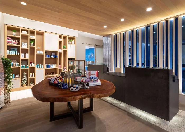 Wyndham Grand Clearwater Resort