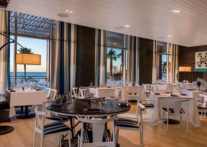 Wyndham Grand Clearwater Resort 4*